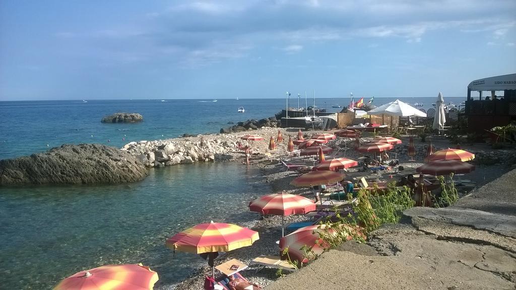 Lucia & Giovanni Giardini-Naxos Szoba fotó